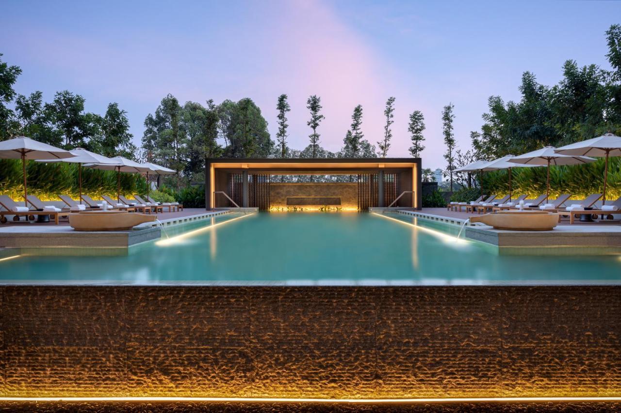 Hotel Hyatt Regency Phnom Penh Exterior foto