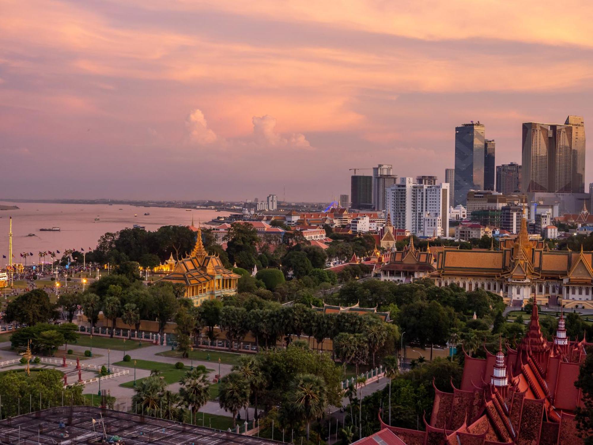 Hotel Hyatt Regency Phnom Penh Exterior foto